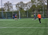 Training S.K.N.W.K. JO19-1 van donderdag 25 april 2024 (74/120)